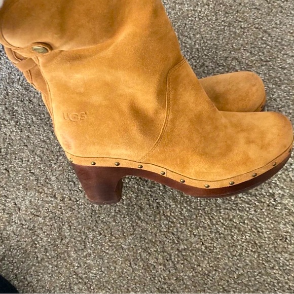 UGG Lynnea Brown Leather Suede Fold Over Shearling Cuff Clog Boots Size 8 - Picture 4 of 6